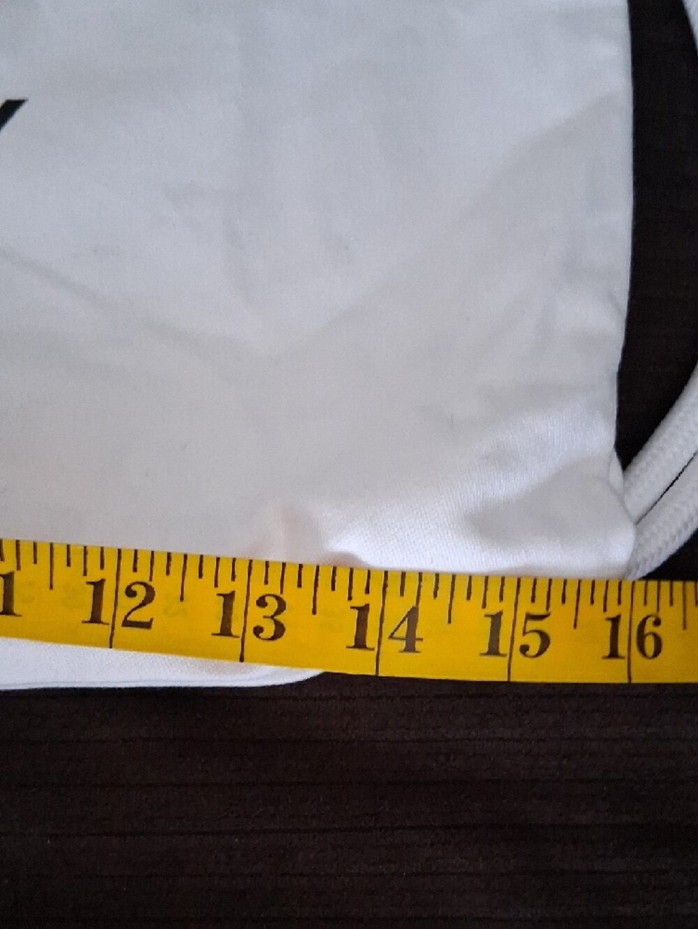 Burberry White Drawstring Backpack with Black Logo 2018 RARE Limited Edition - Picture 8 of 9